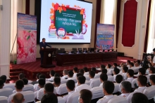 Ҷаҳонро ба дониш тавон ёфтан