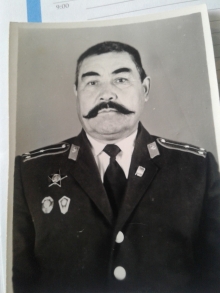 Назаре ба хизматҳои шоёни собиқадори милитсияи тоҷик