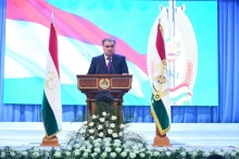 Асосгузори сулҳу ваҳдати миллӣ, Пешвои миллат, Президенти Ҷумҳурии Тоҷикистон муҳтарам Эмомалӣ Раҳмон – наҷотбахши давлат ва миллати тоҷик